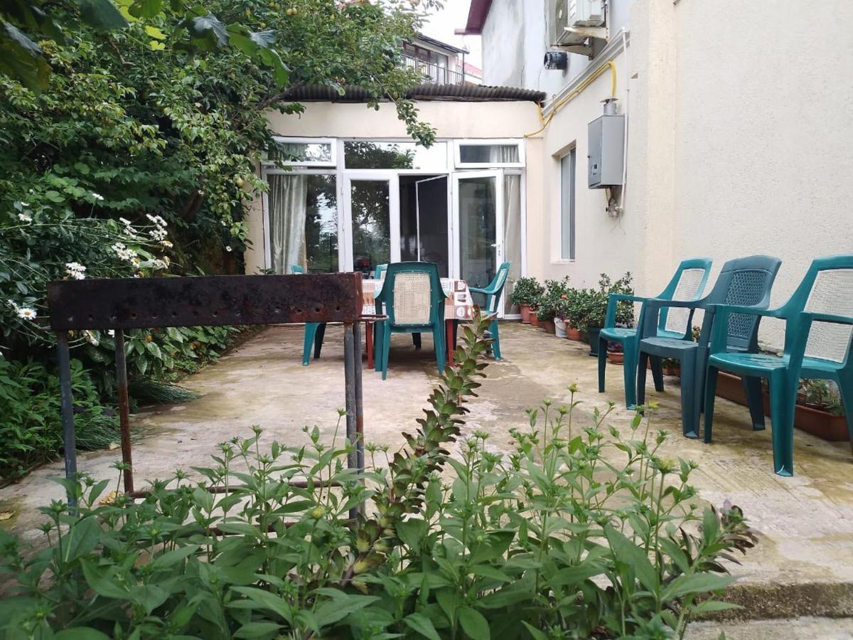 Merabi And Neli Guest House Machindżauri Zewnętrze zdjęcie