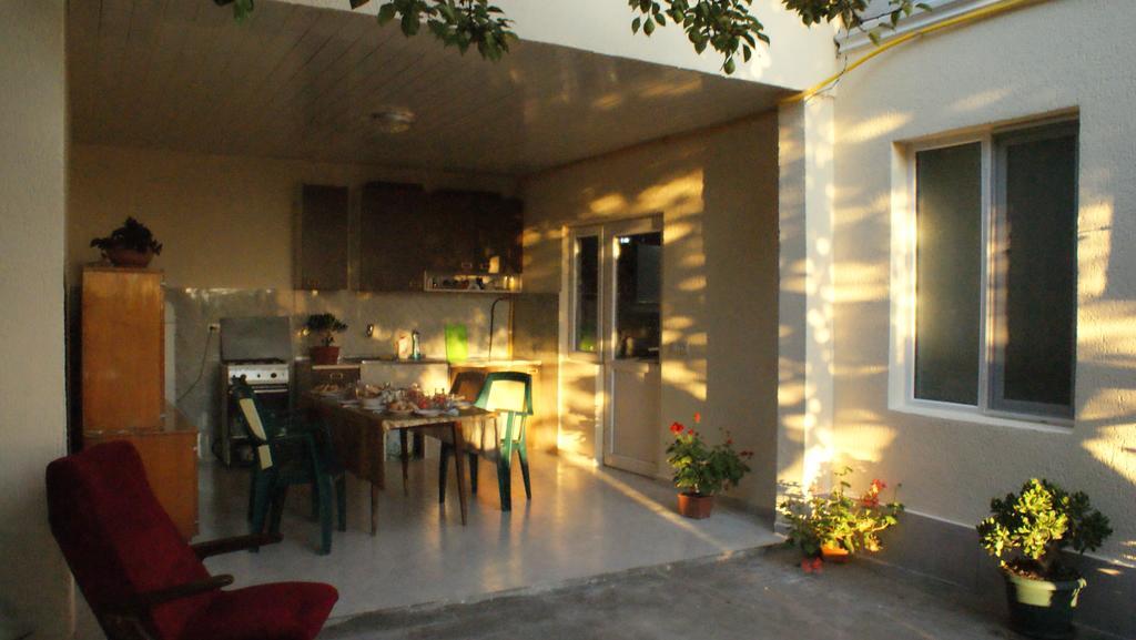 Merabi And Neli Guest House Machindżauri Zewnętrze zdjęcie