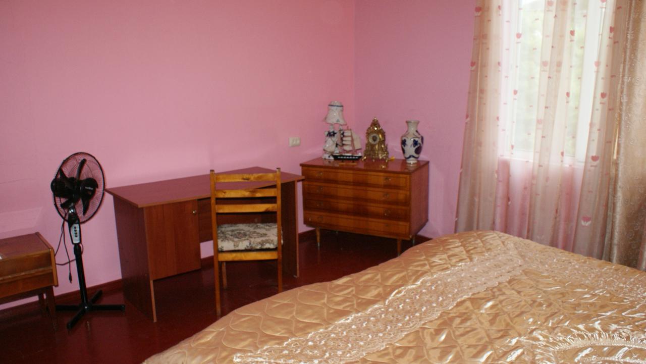 Merabi And Neli Guest House Machindżauri Zewnętrze zdjęcie