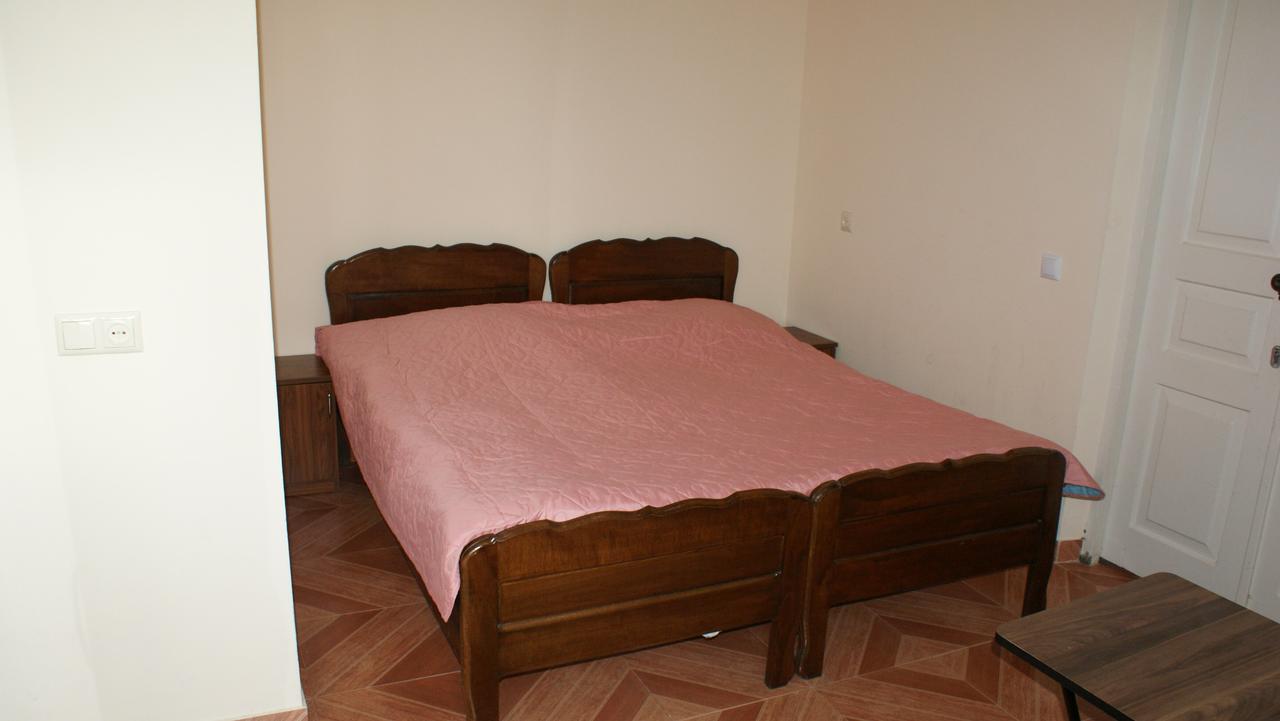 Merabi And Neli Guest House Machindżauri Zewnętrze zdjęcie